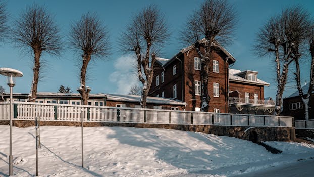 Jak Postavit Plot: Kompletní Průvodce pro Domácí Kutily